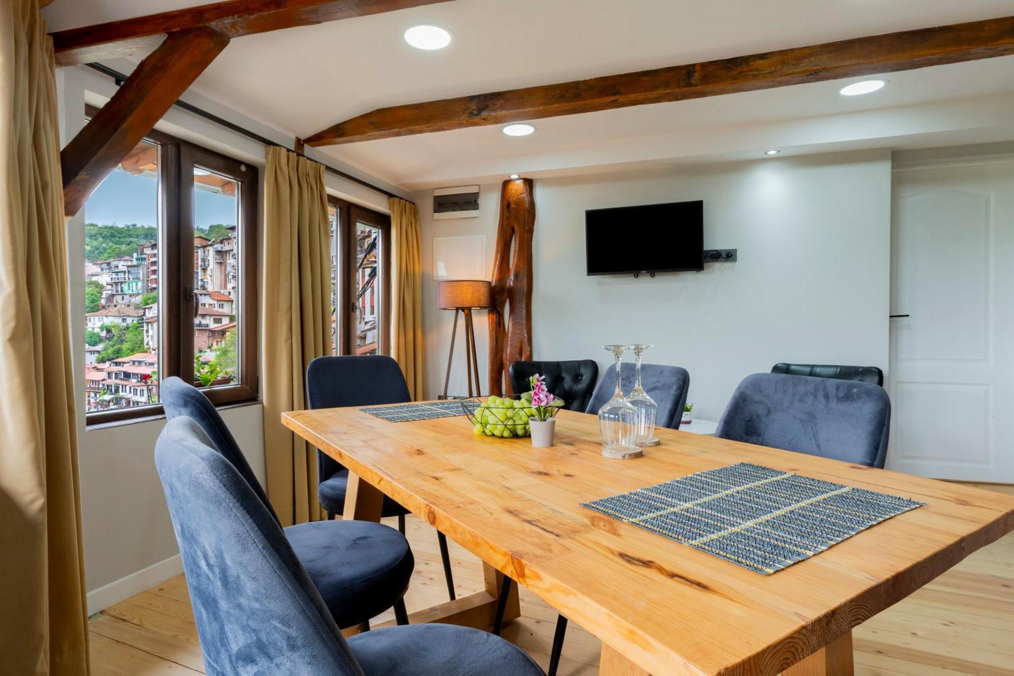 Bobevata Guest House - Floor 2 - Stunning View Old Town Veliko Turnovo Bagian luar foto